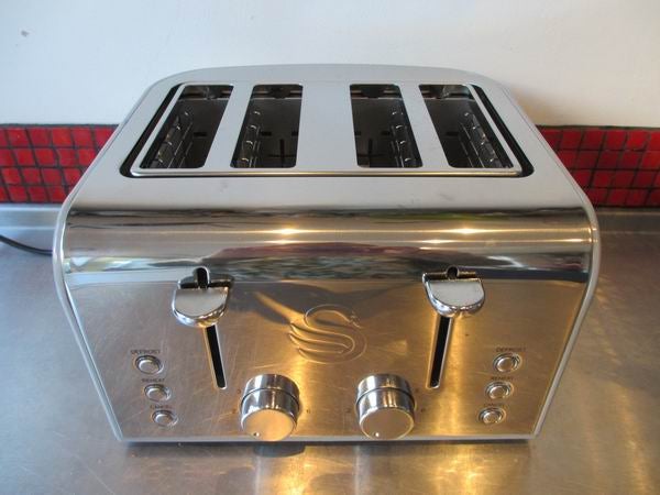 Swan Retro ST17010 Four Slice Toaster 2