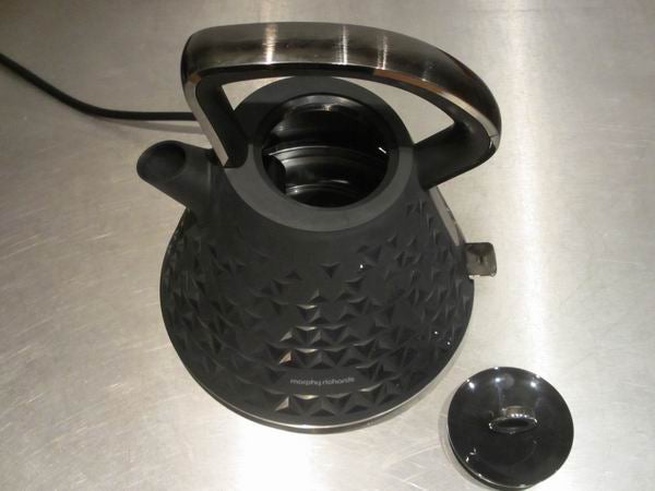 Morphy Richards Prism Traditional Kettle 4