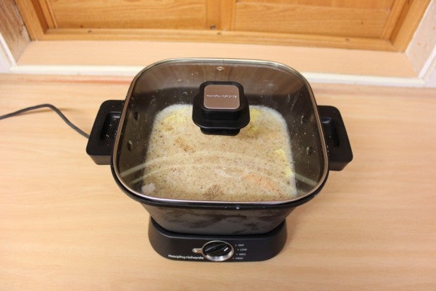 Morphy Richards Sear and Stew Compact 7