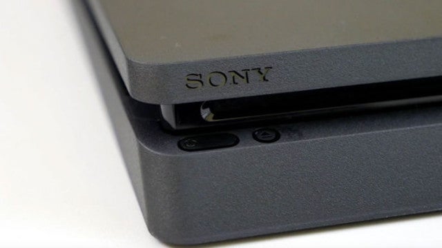 Meget sur beholder Gennemsigtig PS4 Slim unveiled – UK price and release date revealed at PlayStation  Meeting | Trusted Reviews