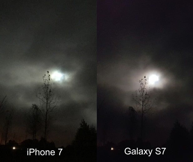 iPhone 7 vs Galaxy S7 moonlight