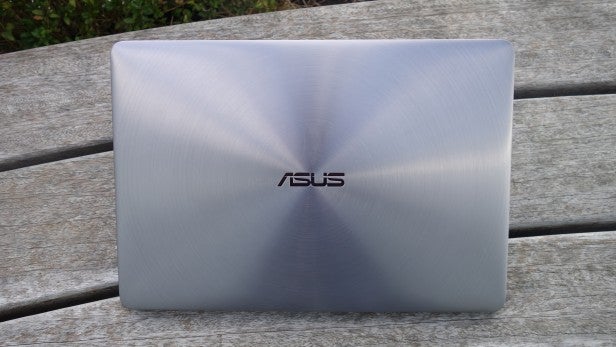 Asus ZenBook UX330UA 2