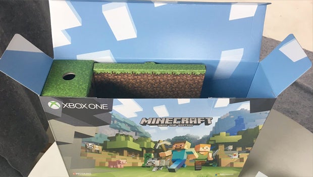 Xbox One S minecraft
