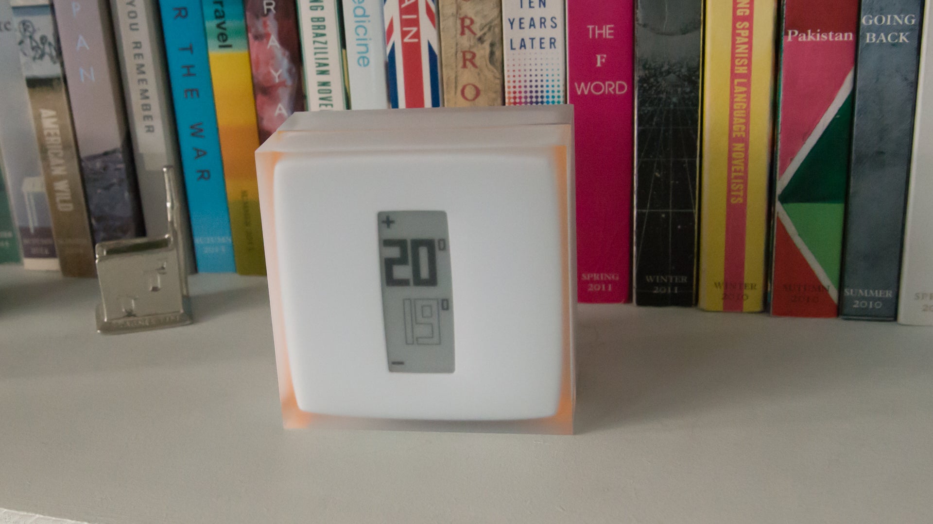 Netatmo Smart Thermostat displaying 20 degrees Celsius.