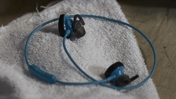 Bose headphones 17