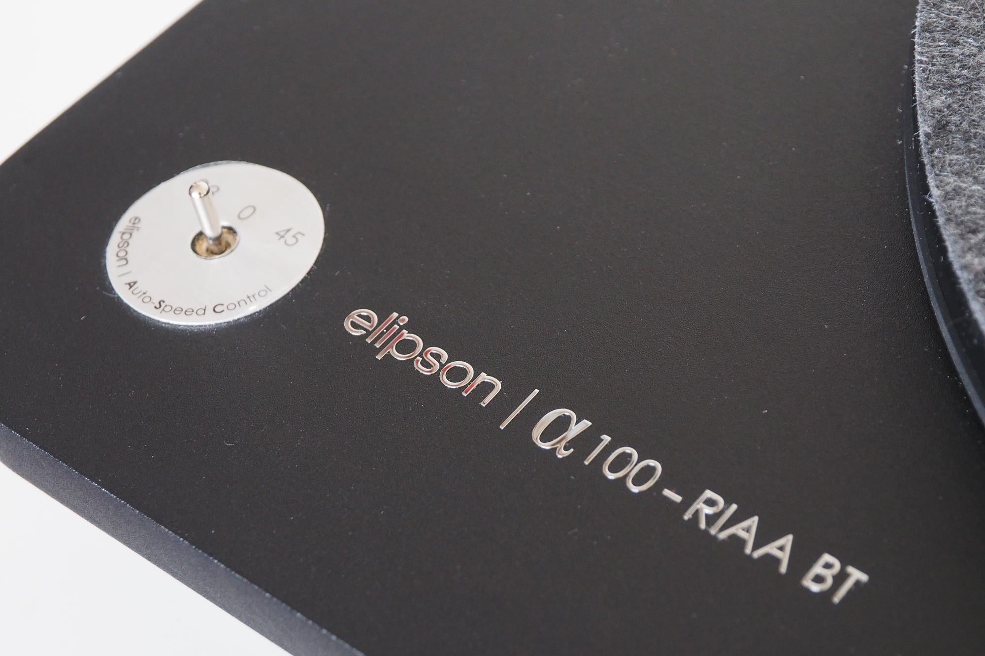 Close-up of Elipson Alpha 100 RIAA BT turntable speed control.