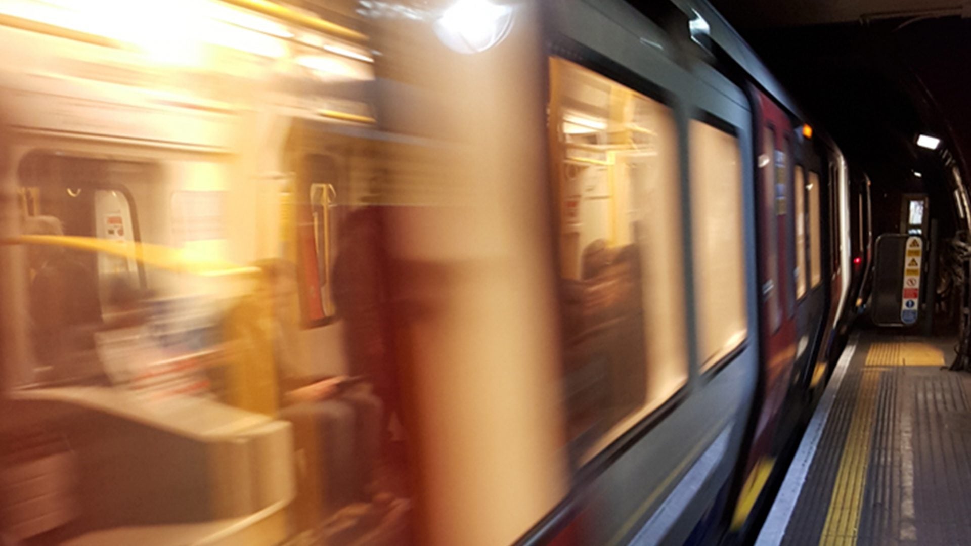 The London Underground is still getting 4G coverage – but when ...