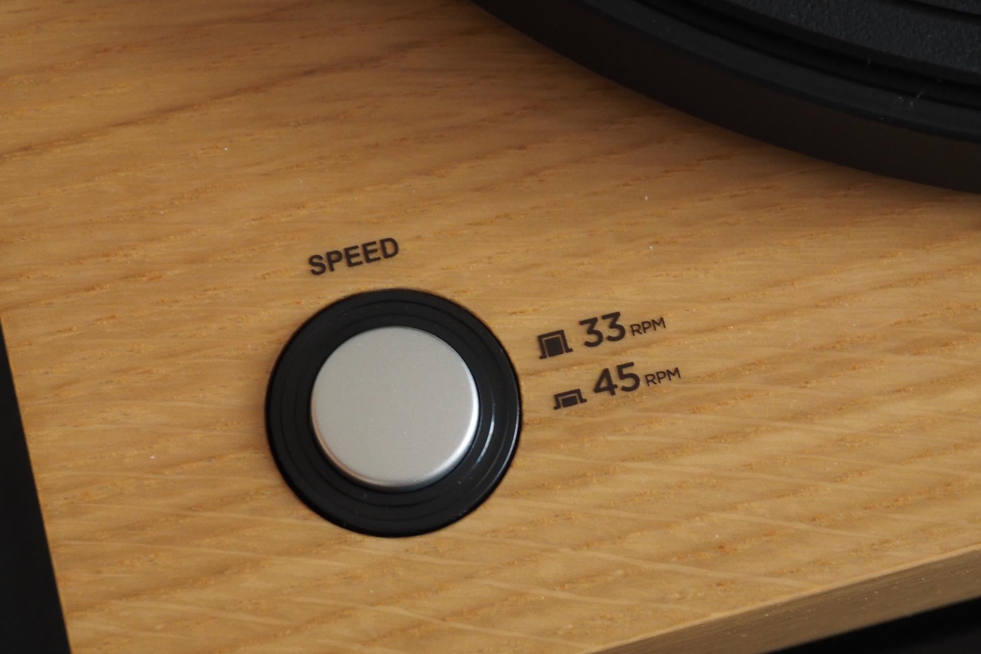 Close-up of Roberts Radio RT100 turntable speed control knob.