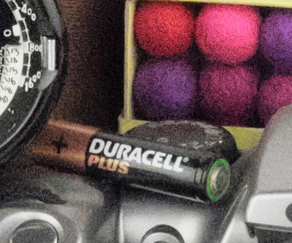 Fujifilm X-E3 camera details with a Duracell battery.
