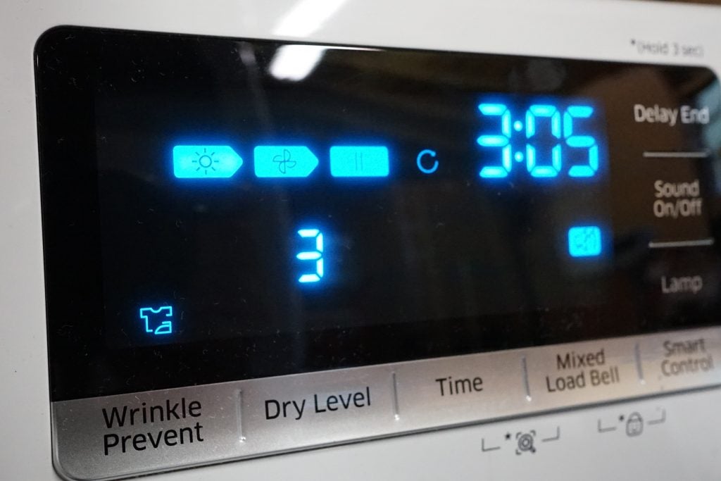 Samsung dryer display showing settings and time remaining