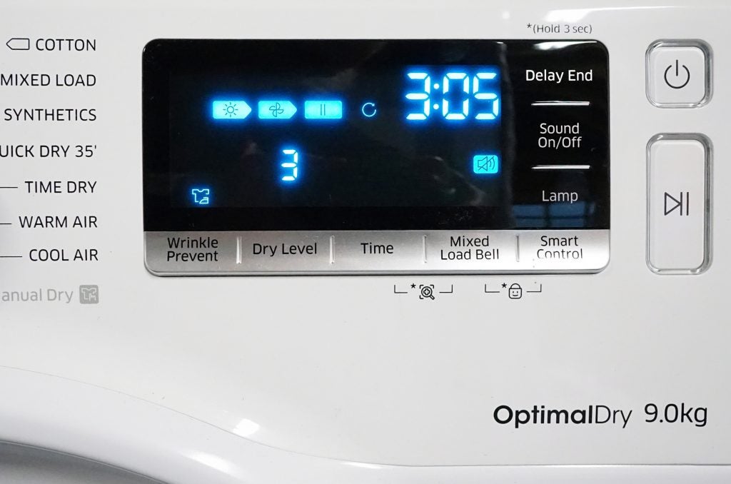 Samsung dryer control panel displaying settings and time remaining.