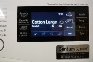 LG Centum washing machine display showing Cotton Large program.