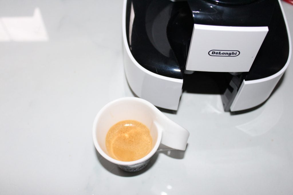 De'Longhi Nescafé Dolce Gusto coffee machine with fresh espresso.