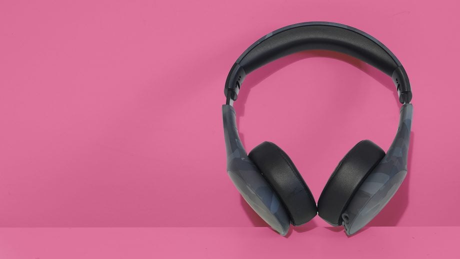 Motorola Pulse Escape+ headphones on pink background