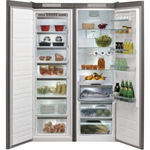 Whirlpool UW8 F2C XLSB UK fridge-freezer open with food items.