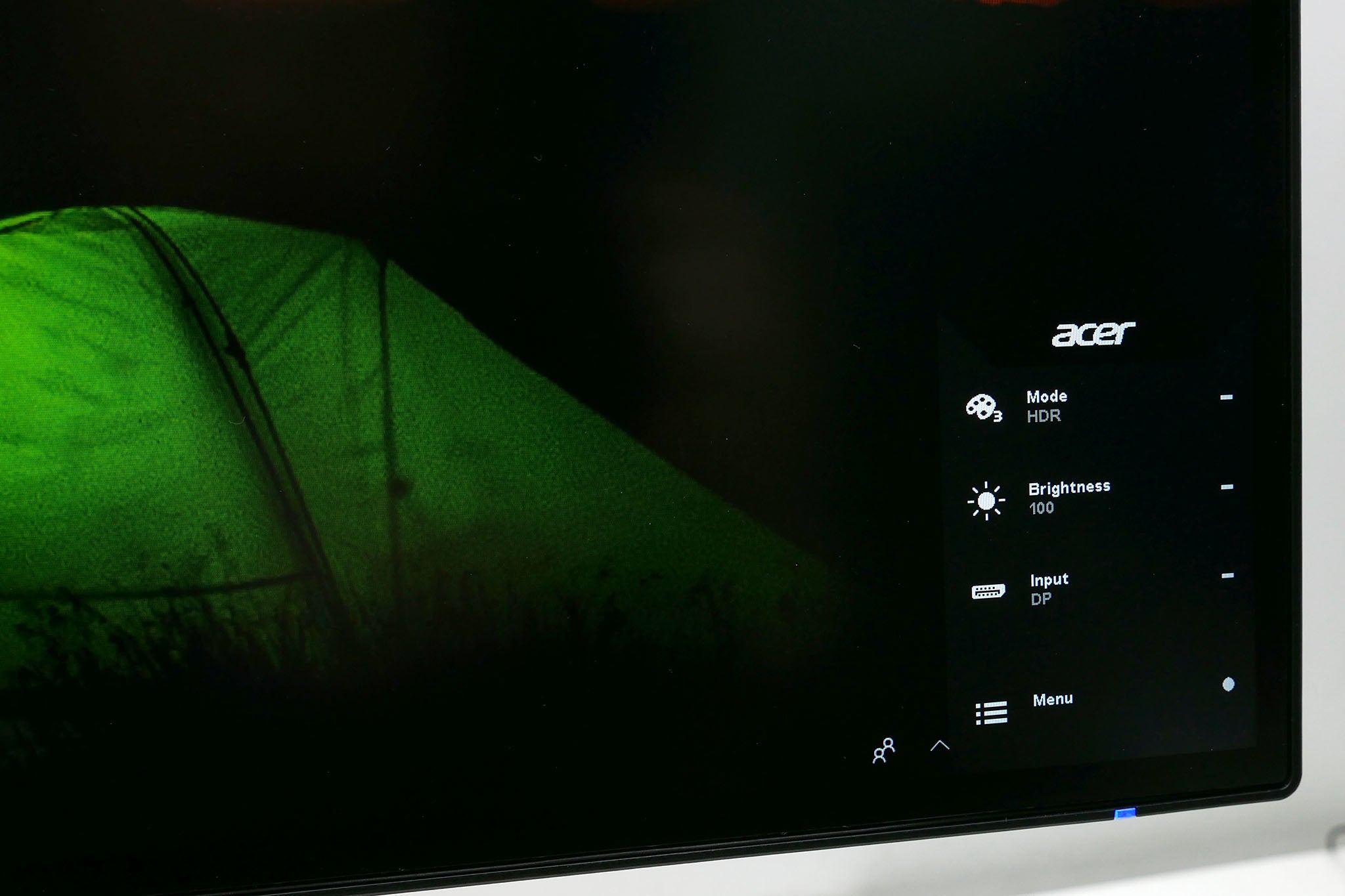 Acer ProDesigner PE320QK monitor displaying HDR mode and brightness settings.