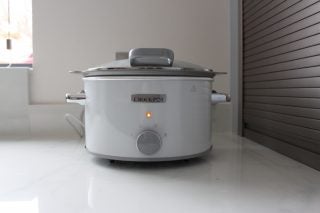 Crock-Pot 4.5L Slow Cooker on kitchen counter with lid closed.