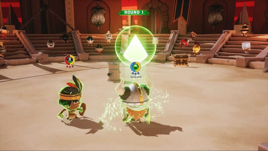 Screenshot of World of Warriors gameplay with characters in arena.