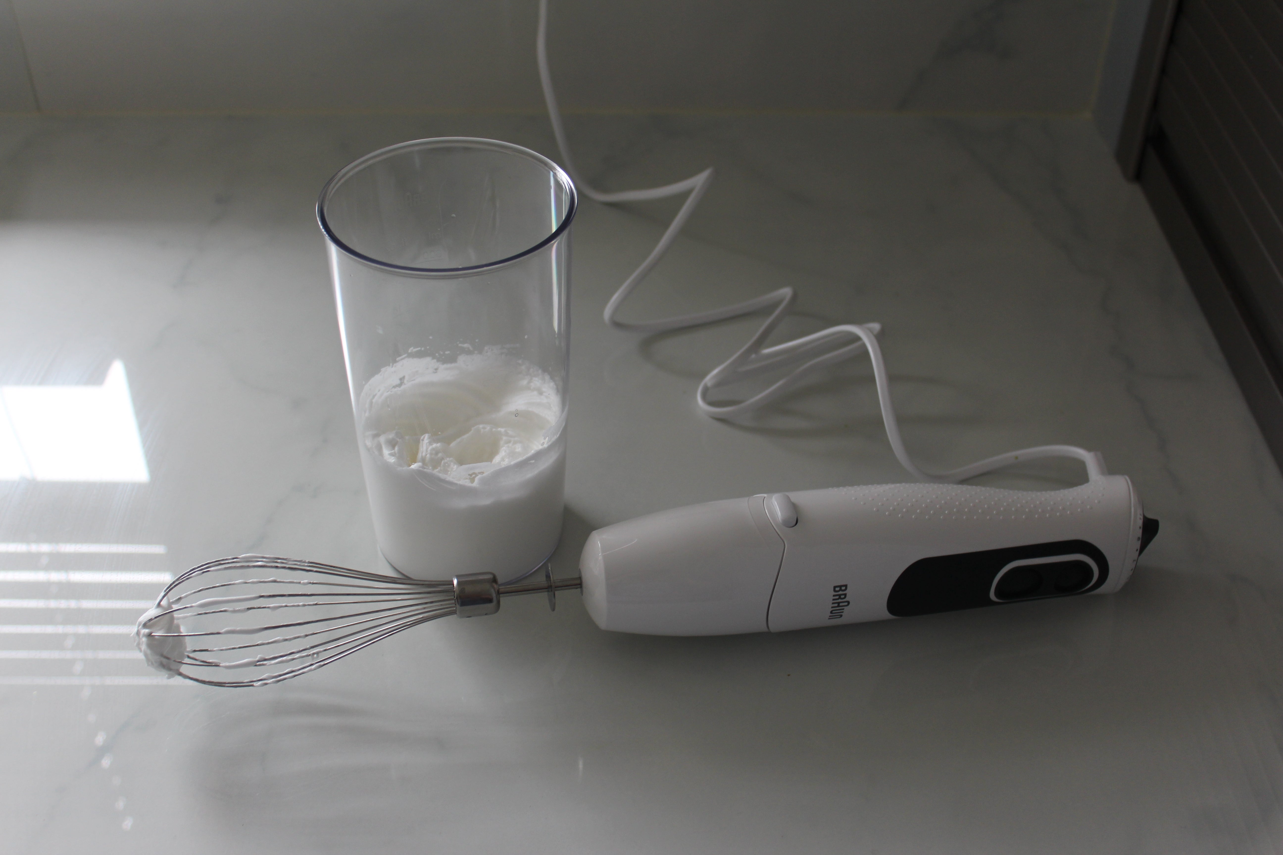 Braun MQ3126 MultiQuick Spice hand blender with whipped cream.