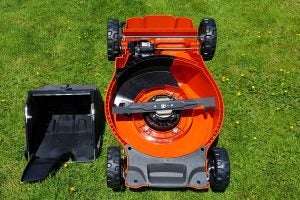 Screenshots of Husqvarna LC 347VLi lawnmower app interface.Husqvarna LC 347VLi lawn mower upside down showing blade and battery compartment