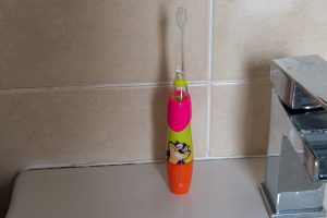 Brush-Baby KidzSonic Electric Toothbrush 3-6 years hero