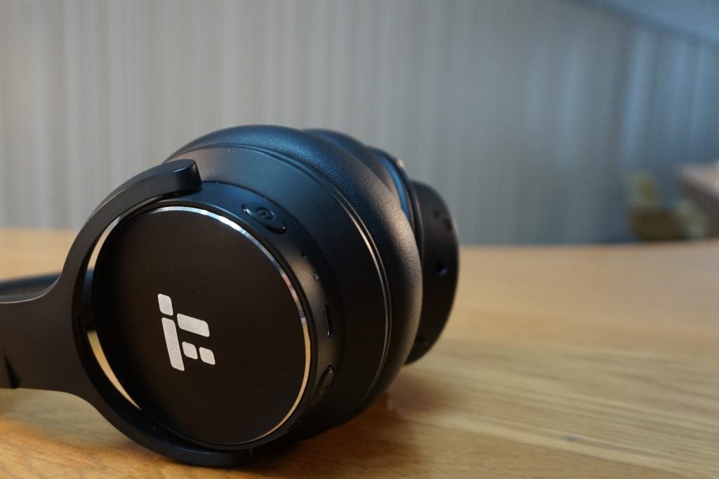 TaoTronics Bluetooth headphones