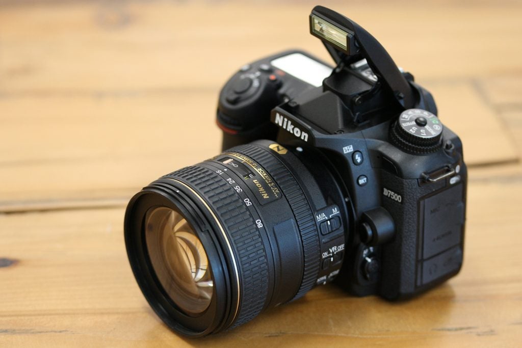 Nikon D7500 built-in flash