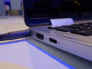 The Dell Inspiron 14 5000 (5482)'s HDMI and USB port.