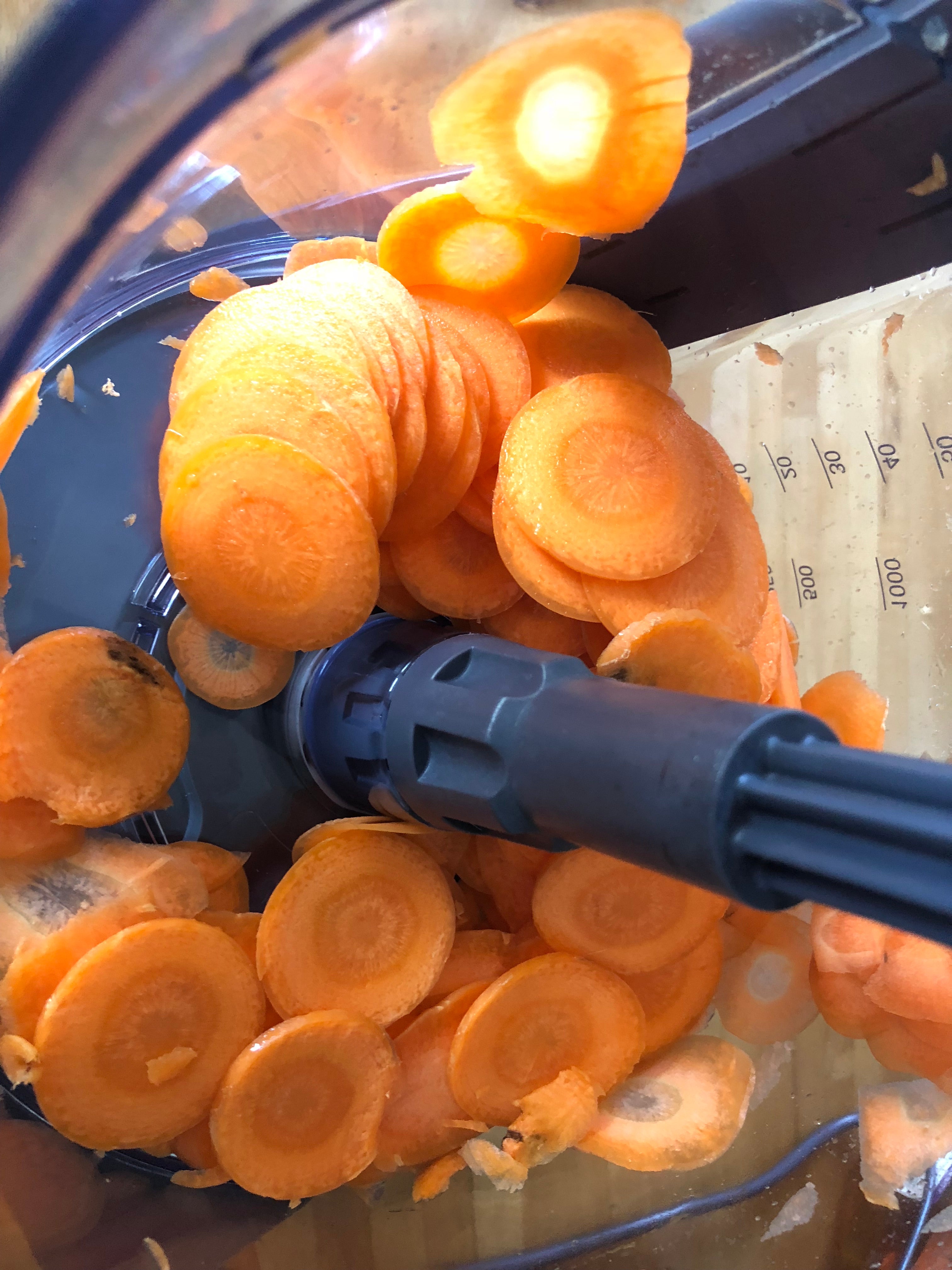 Kenwood Multipro Classic FDM790BA Food Processor carrots chopped