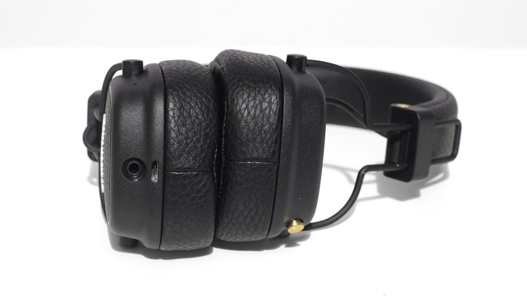 Marshall Major IIIBottom angled view of black Marhsall headphones kept on a white background