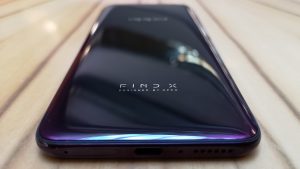 Oppo Find X red bottom perspective