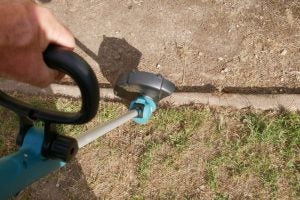 Makita Cordless String Trimmer DUR181 | Trusted