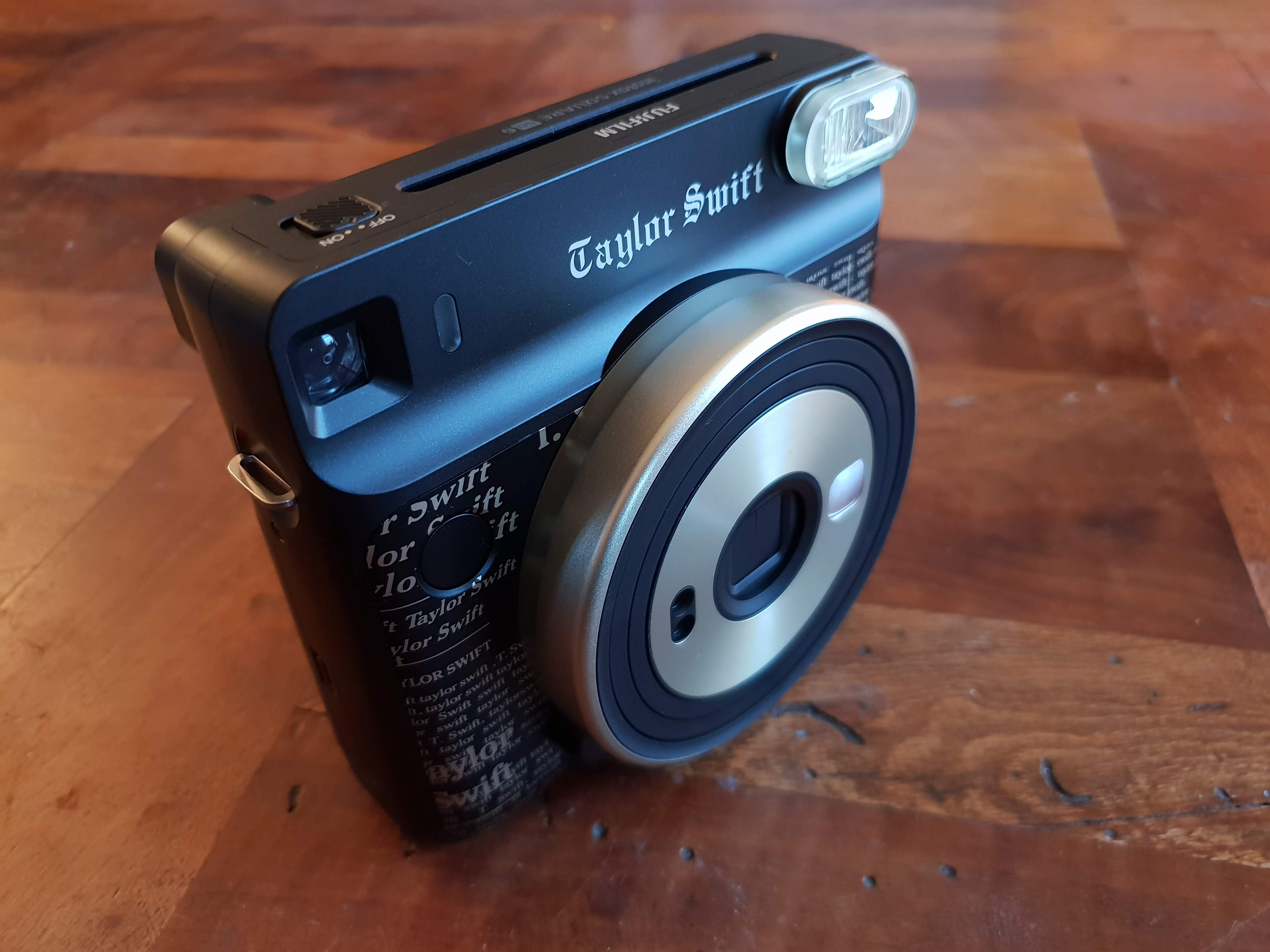 verachten houten druiven Fujifilm Instax Square SQ6 Taylor Swift Edition Review | Trusted Reviews