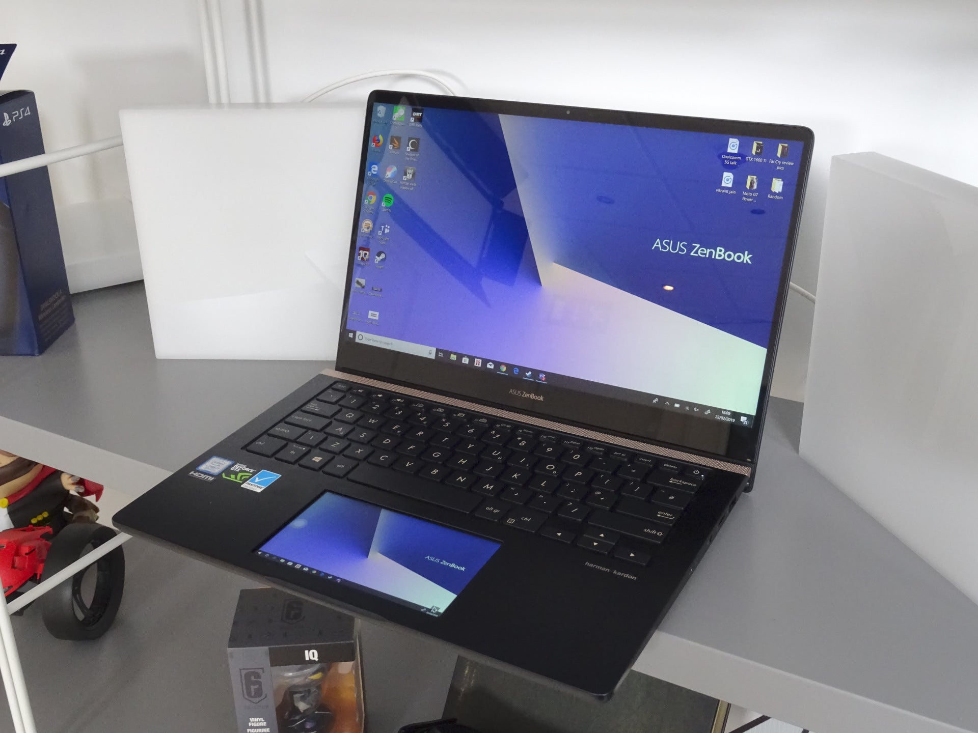Asus ZenBook Pro 14 (UX480) Review | Trusted Reviews