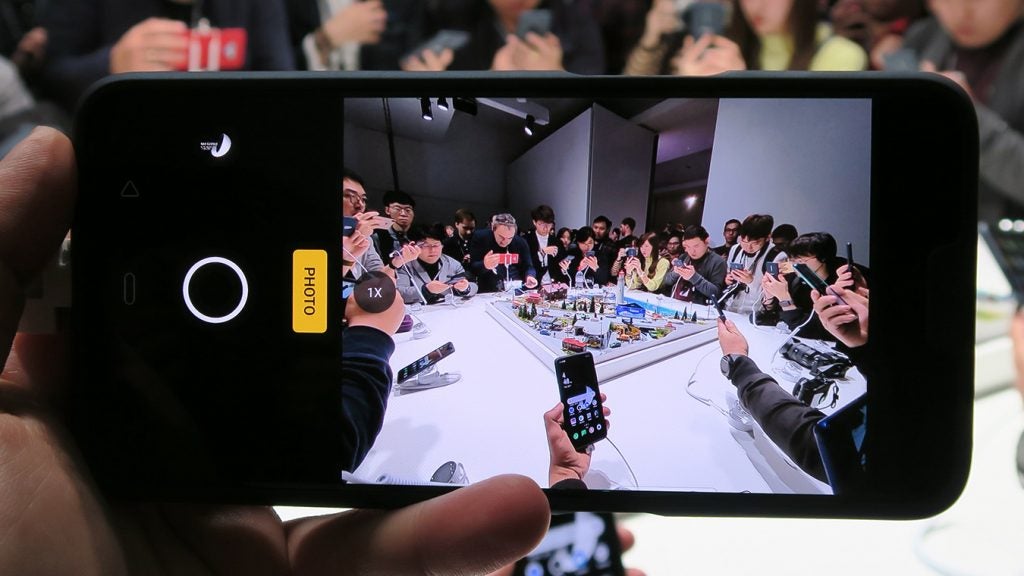 Oppo 10x lossless zoom - 1x hands on MWC