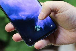OnePlus 7 Pro handheld fingerprint