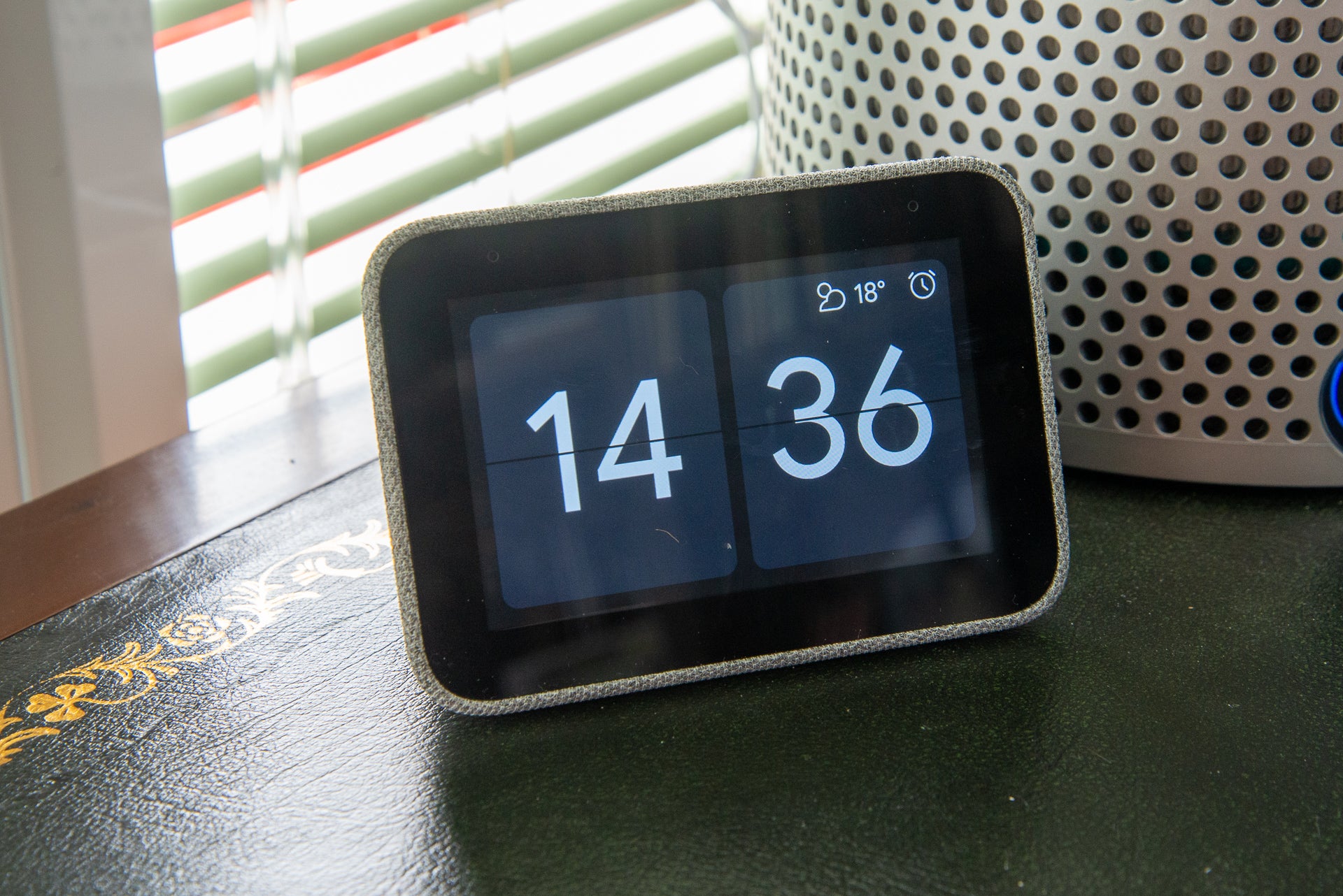 Lenovo Smart Clock Review: Google Assistant-powered clock | Trusted Reviews