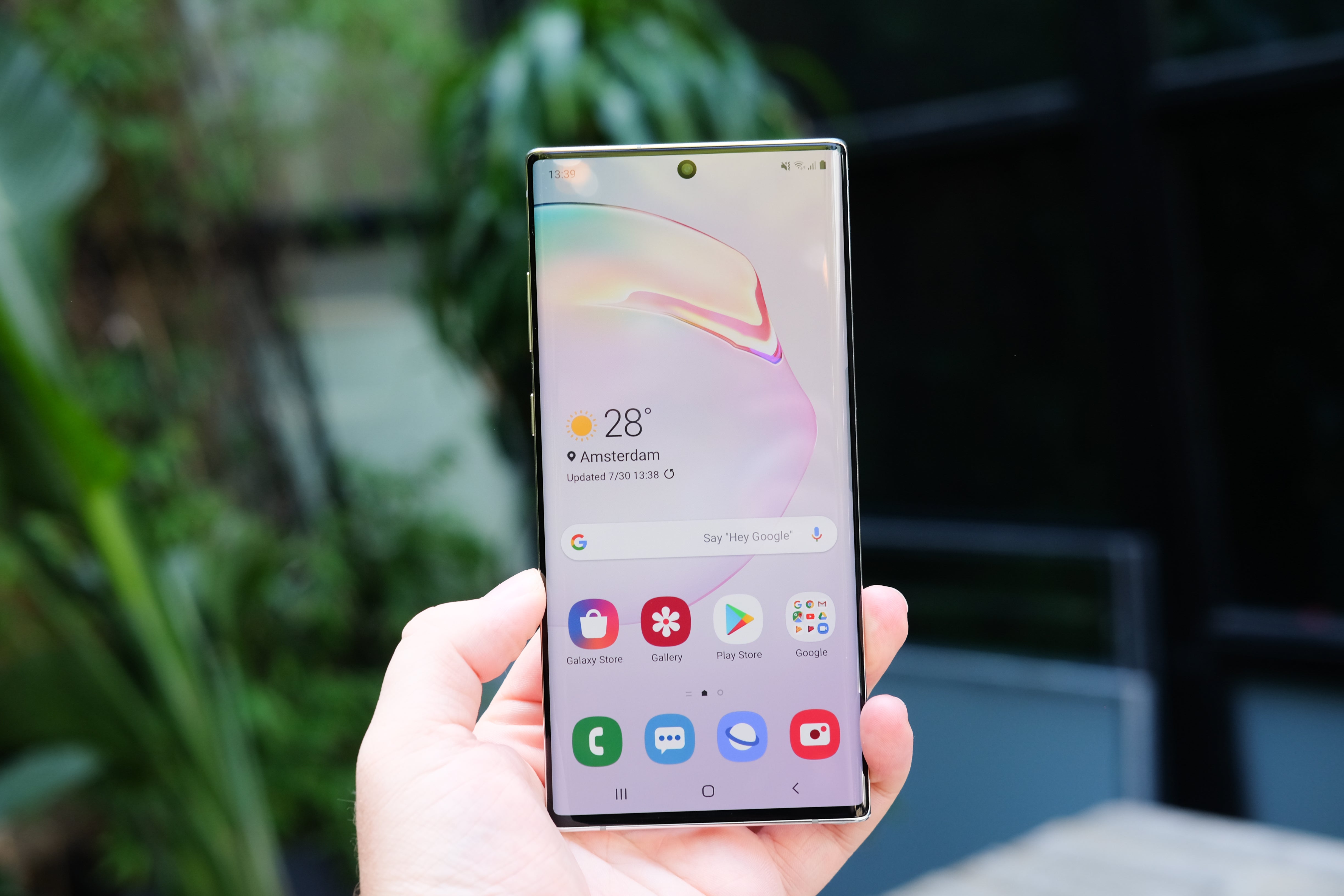 Samsung Galaxy Note 10 Plus Review: It's big and It's powerful