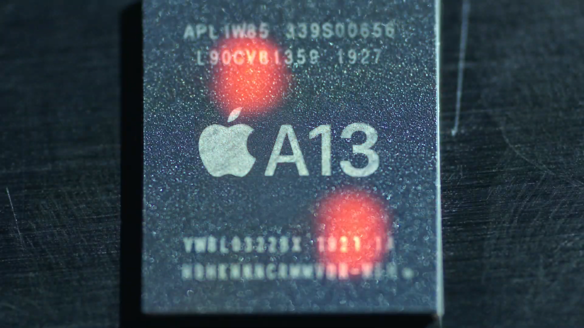 ابل ايفون 11 6.1 انش 4 جيجا رام 128 جيجا- أسود
