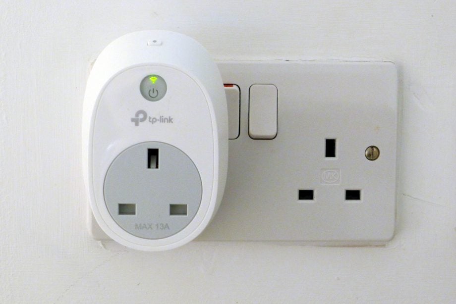 TP-Link HS100 in double socket