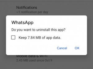 Screenshot of Whatsapp pop-up asking about uninstalling Whatsapp with an option to keep app data