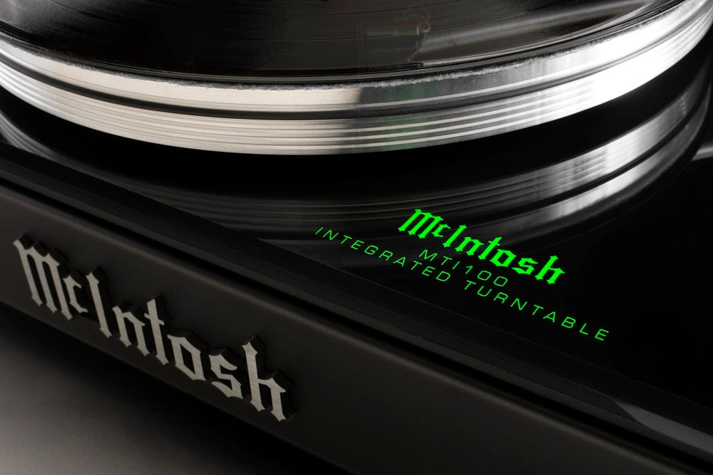 McIntosh MTI100Close up image of McIntosh logo on a green-black McIntosh MTI100