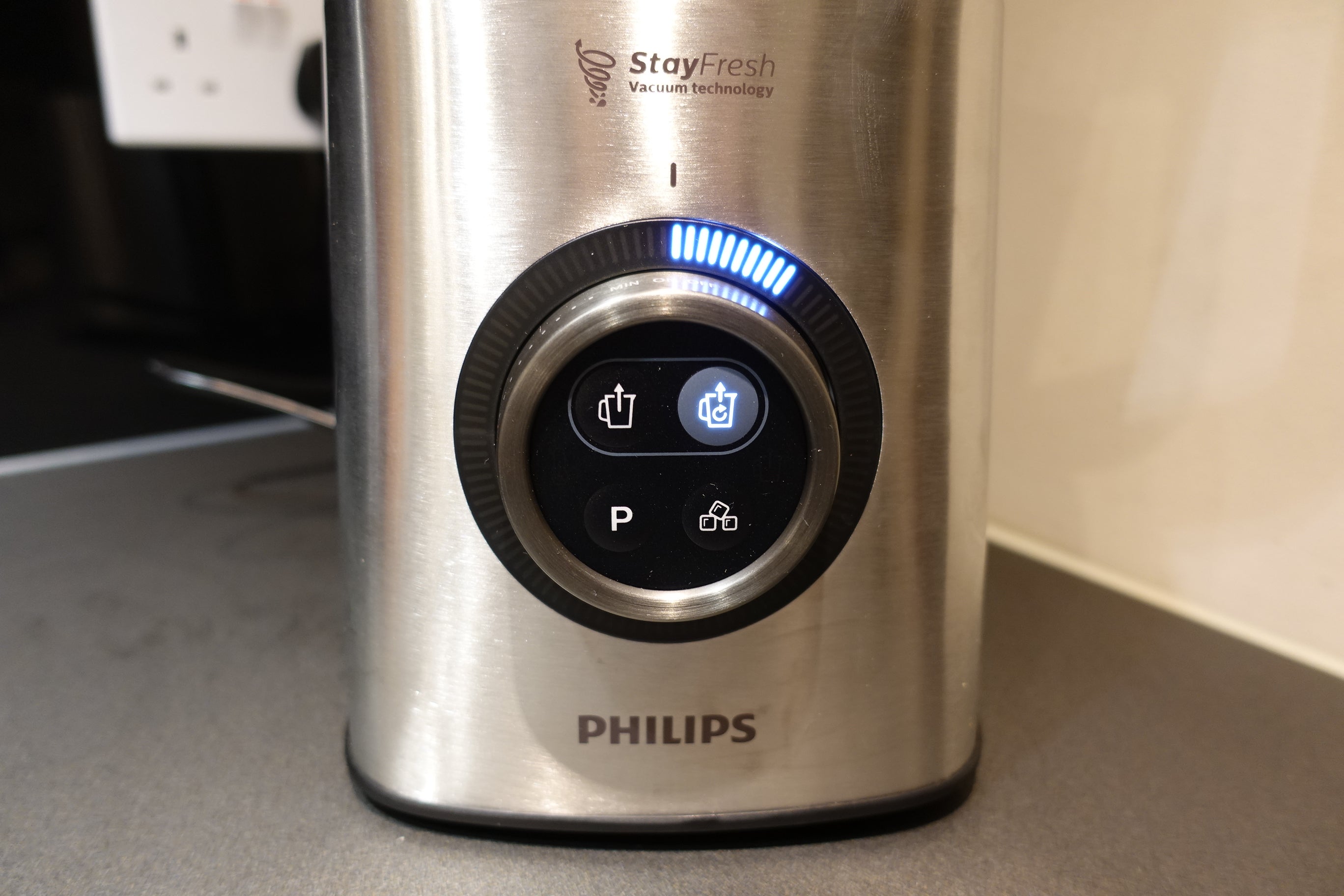 Philips Avance High-Speed Vacuum Blender HR3752