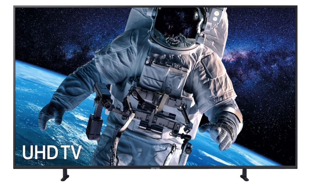Samsung UE55RU8000Picture of a black Samsung 55RU8000 UHD TV standing on a white background