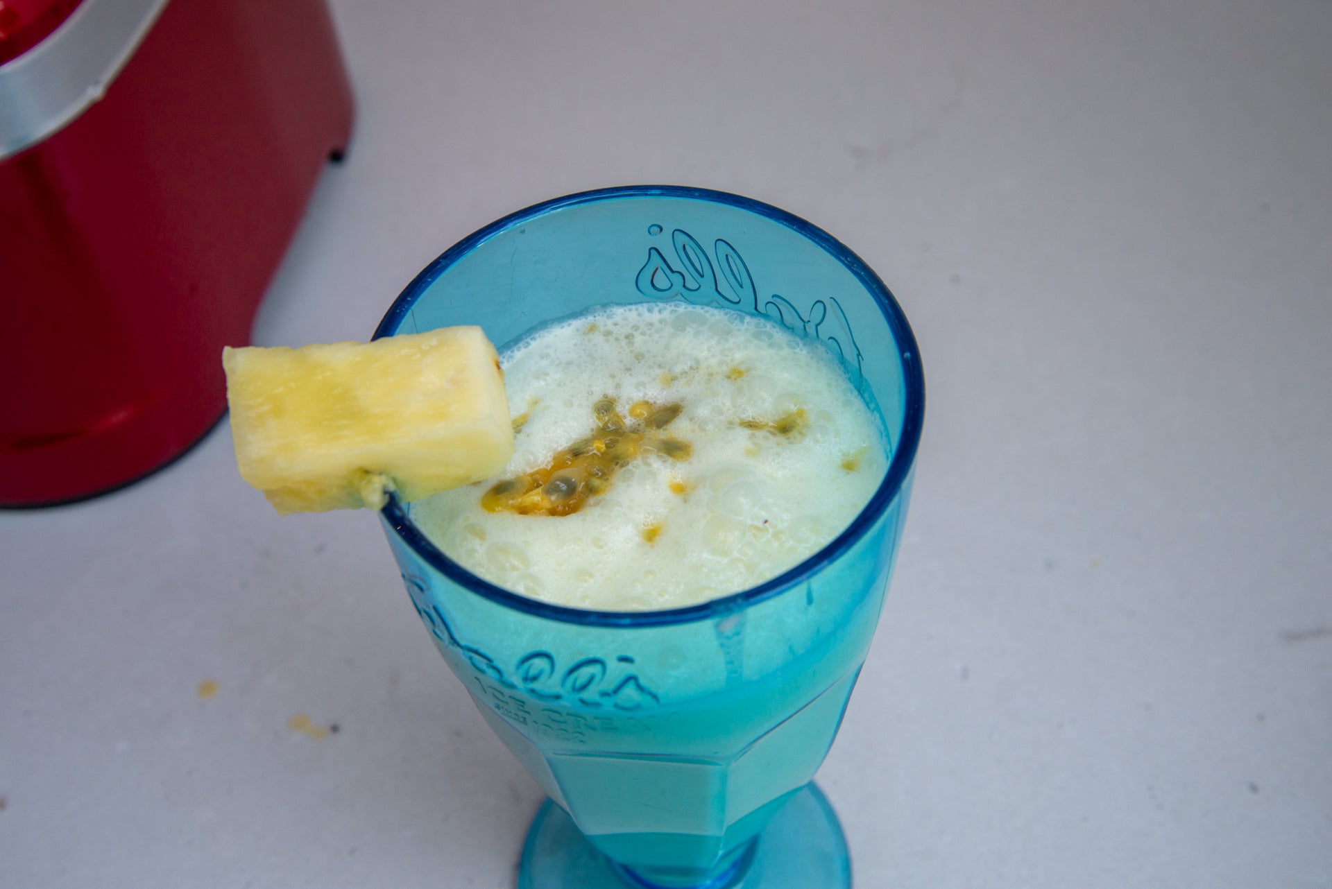 KitchenAid Artisan Blender K400 pineapple smoothie in a glass