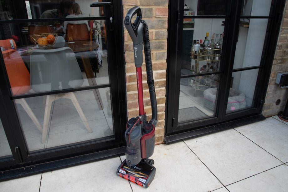 Shark ICZ160UKT Vacuum Cleaner Review | Trusted Reviews