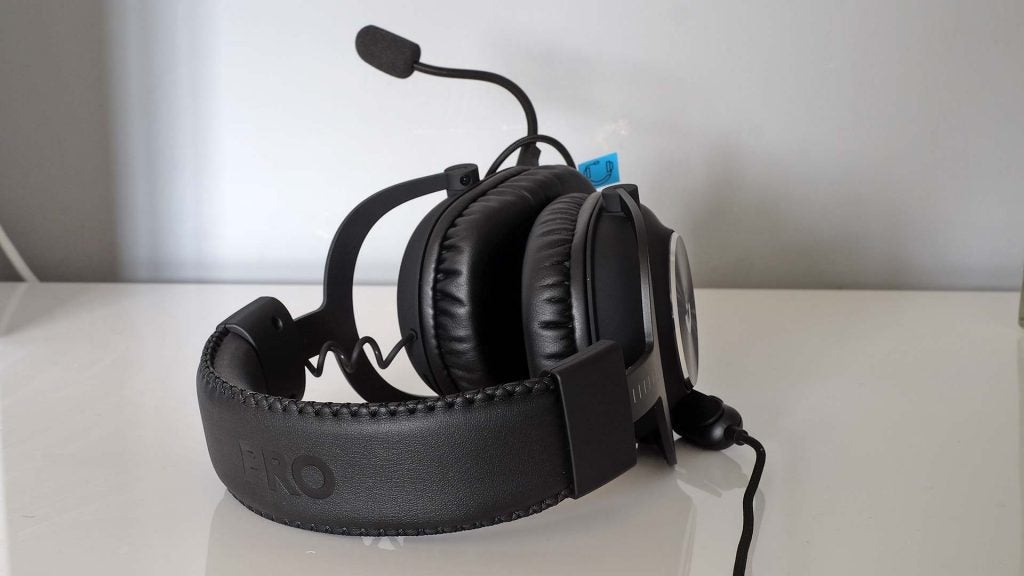 Picture of black Logitech G Pro headphone's headband