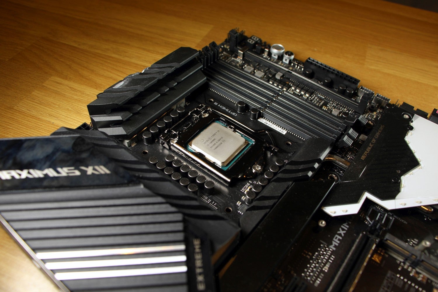 Intel Core i5-10600K 01