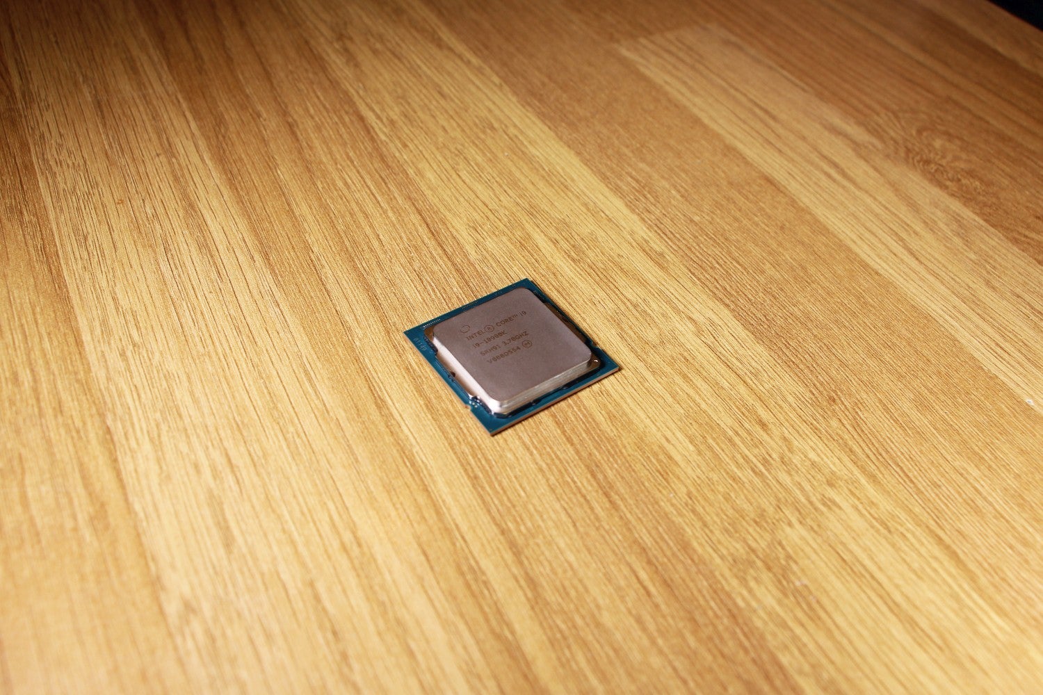 Intel Core i9-10900K 06