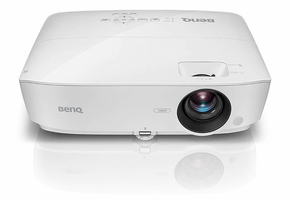 A white BenQTH535 projector standing on a white background